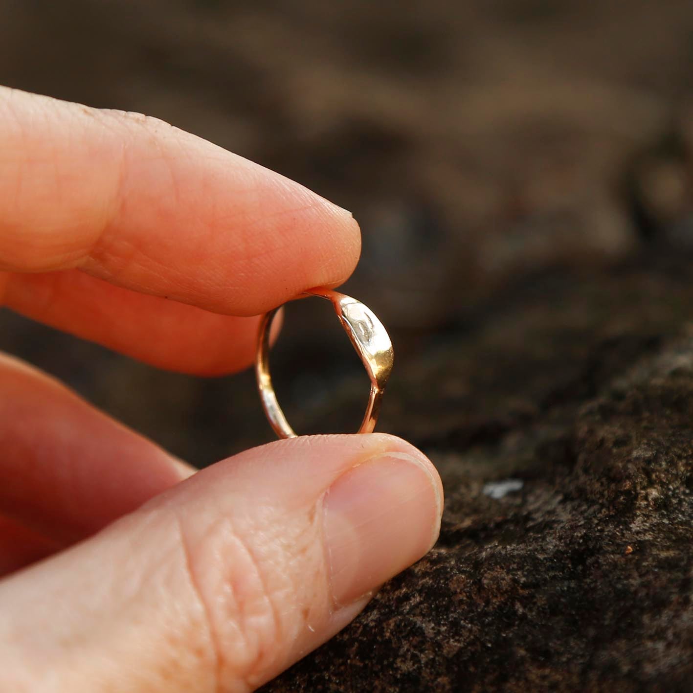 solid gold ring | H
