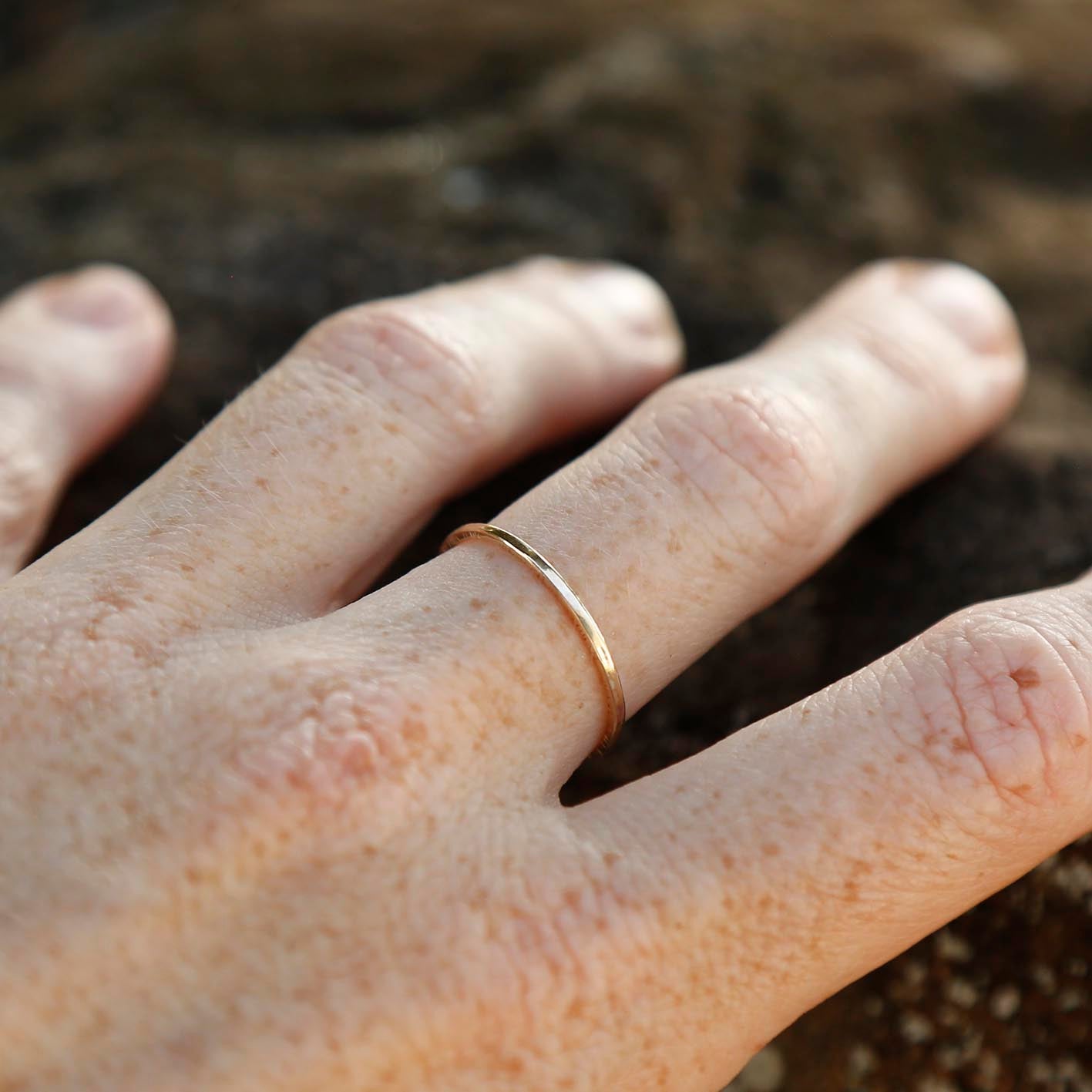 solid gold ring | N