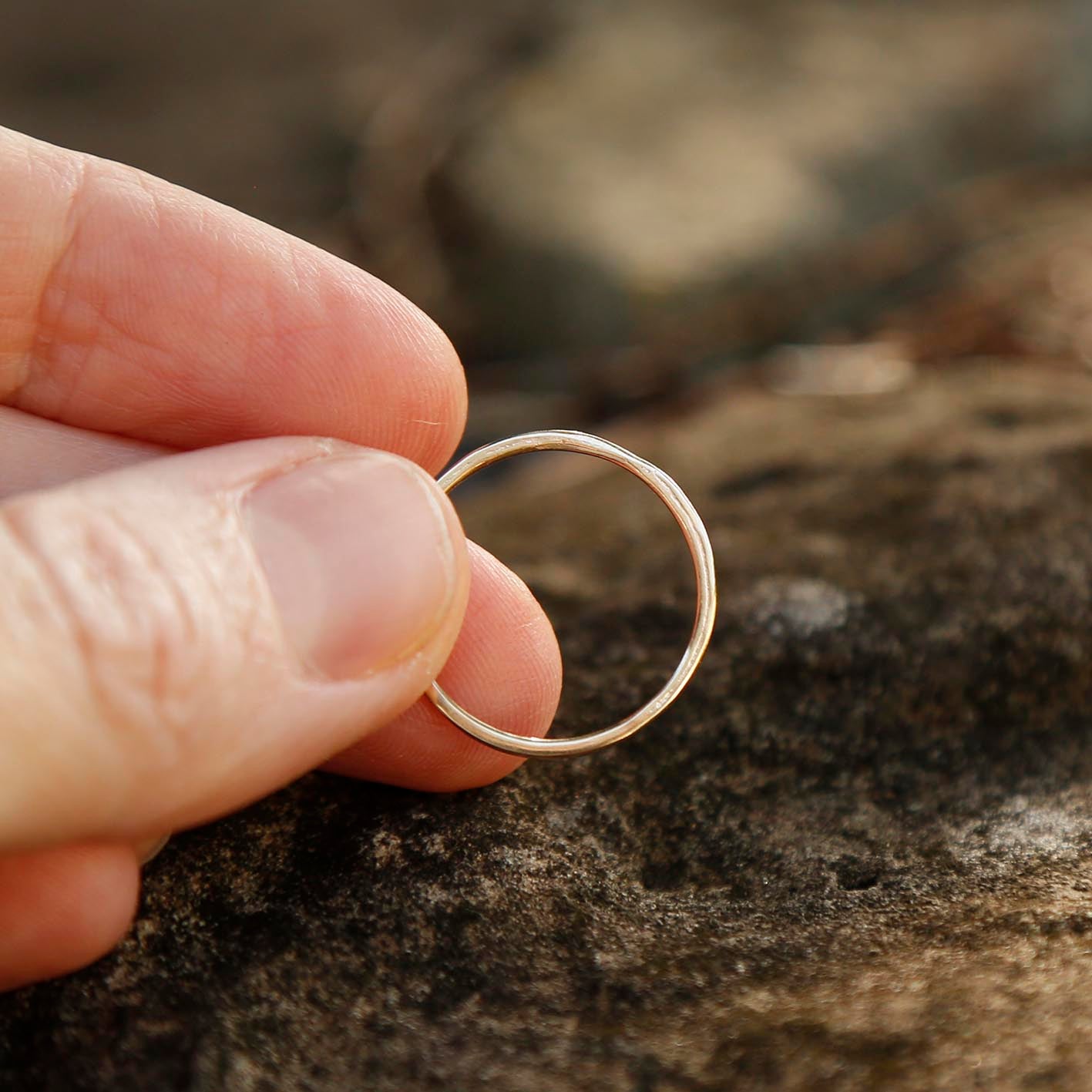 solid gold ring | N