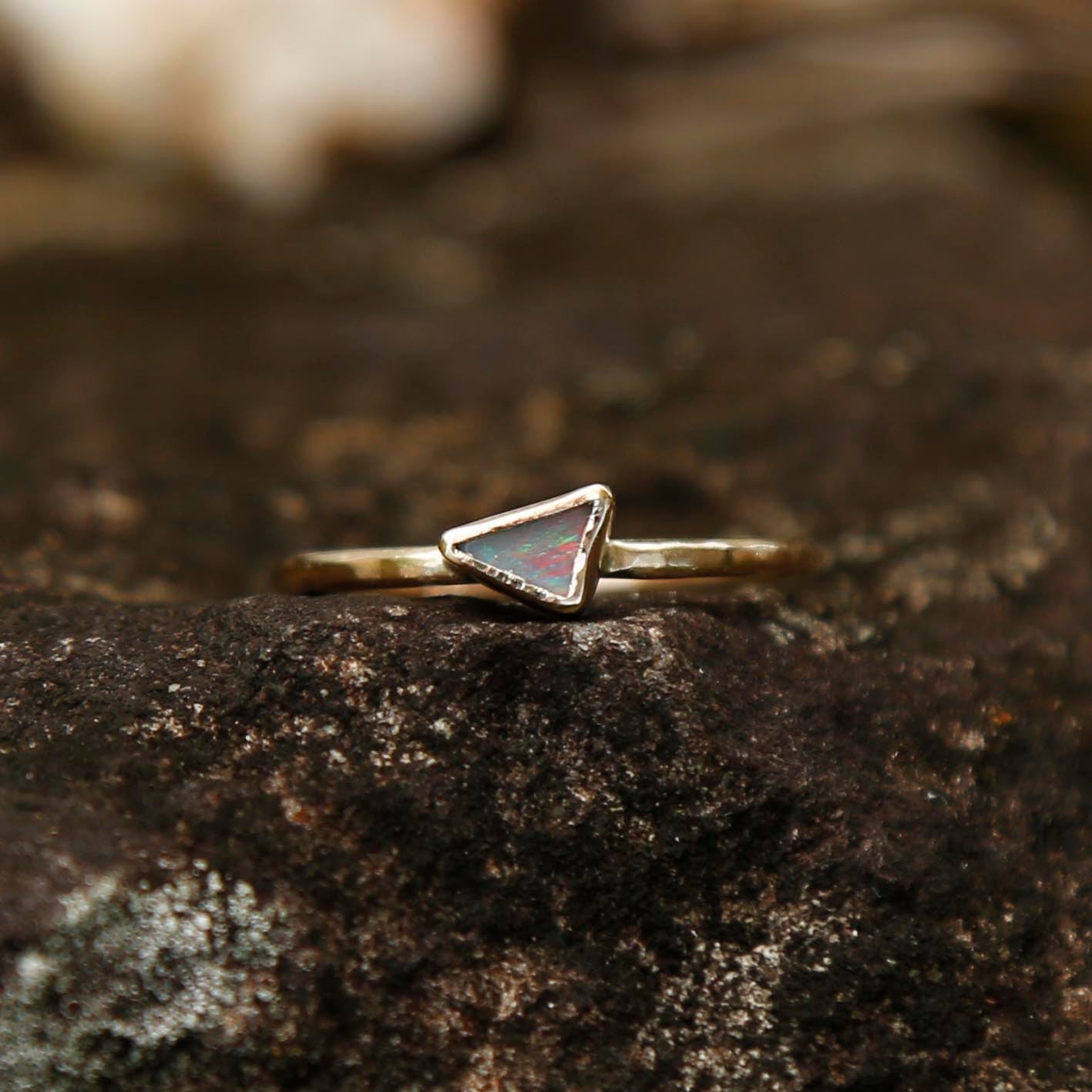 opal ring in solid gold | N 1/2