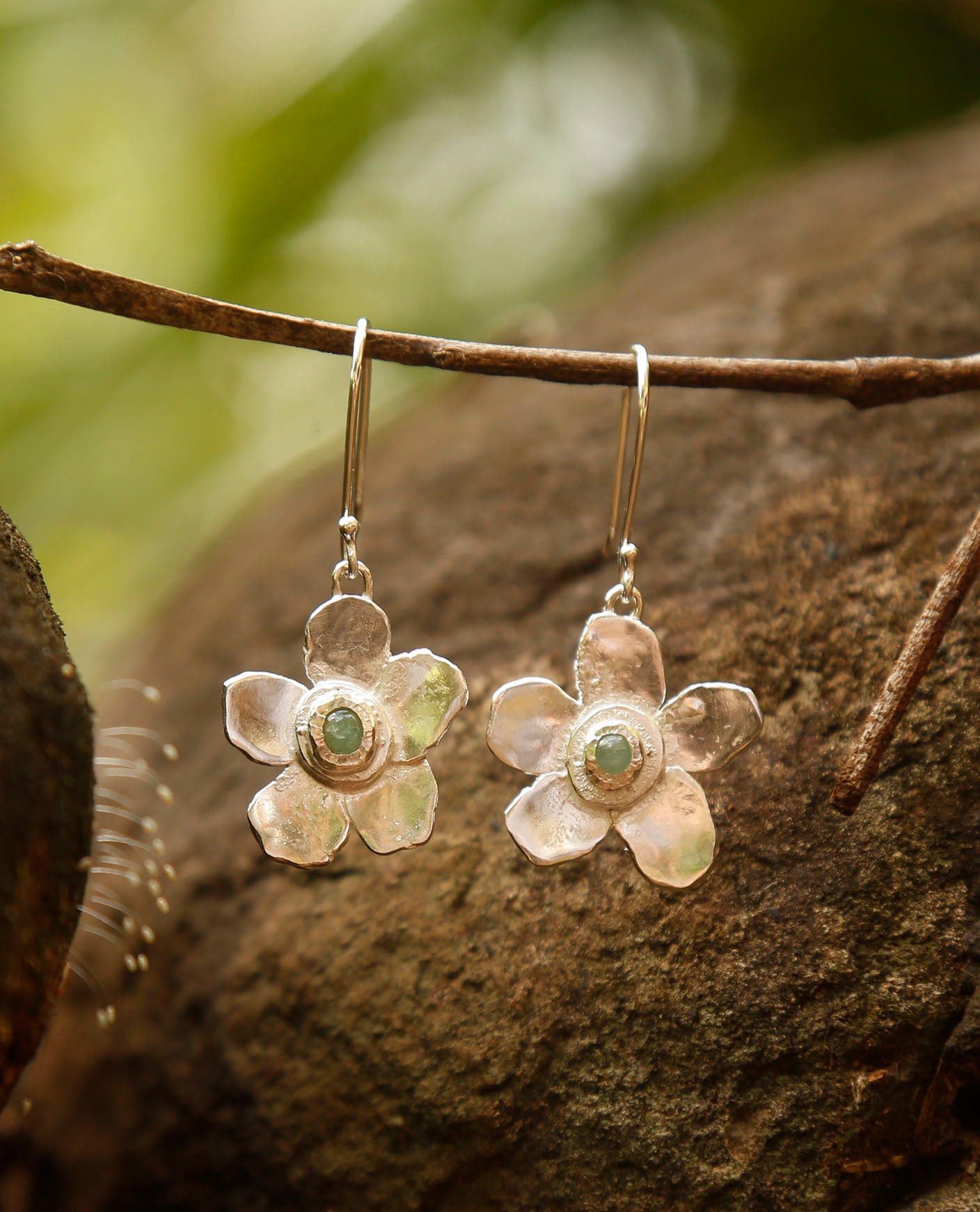 emerald earrings | solid silver