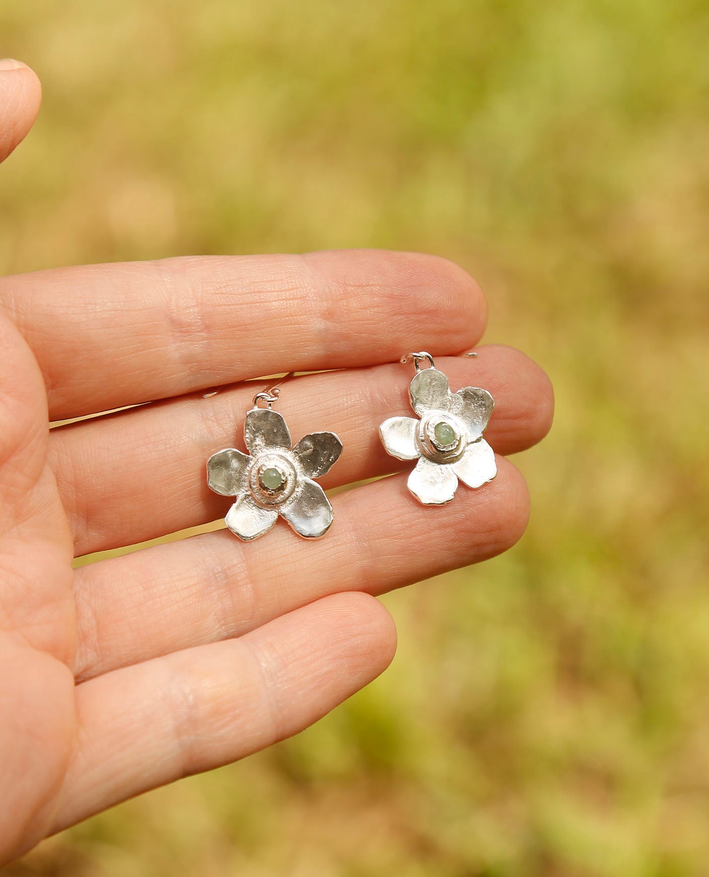emerald earrings | solid silver