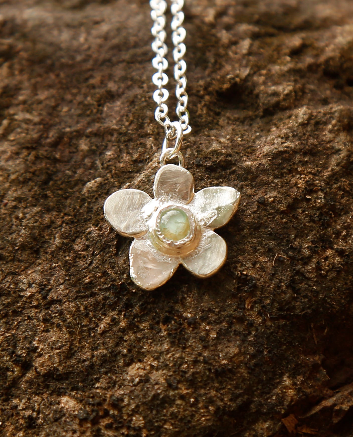 emerald necklace | solid silver