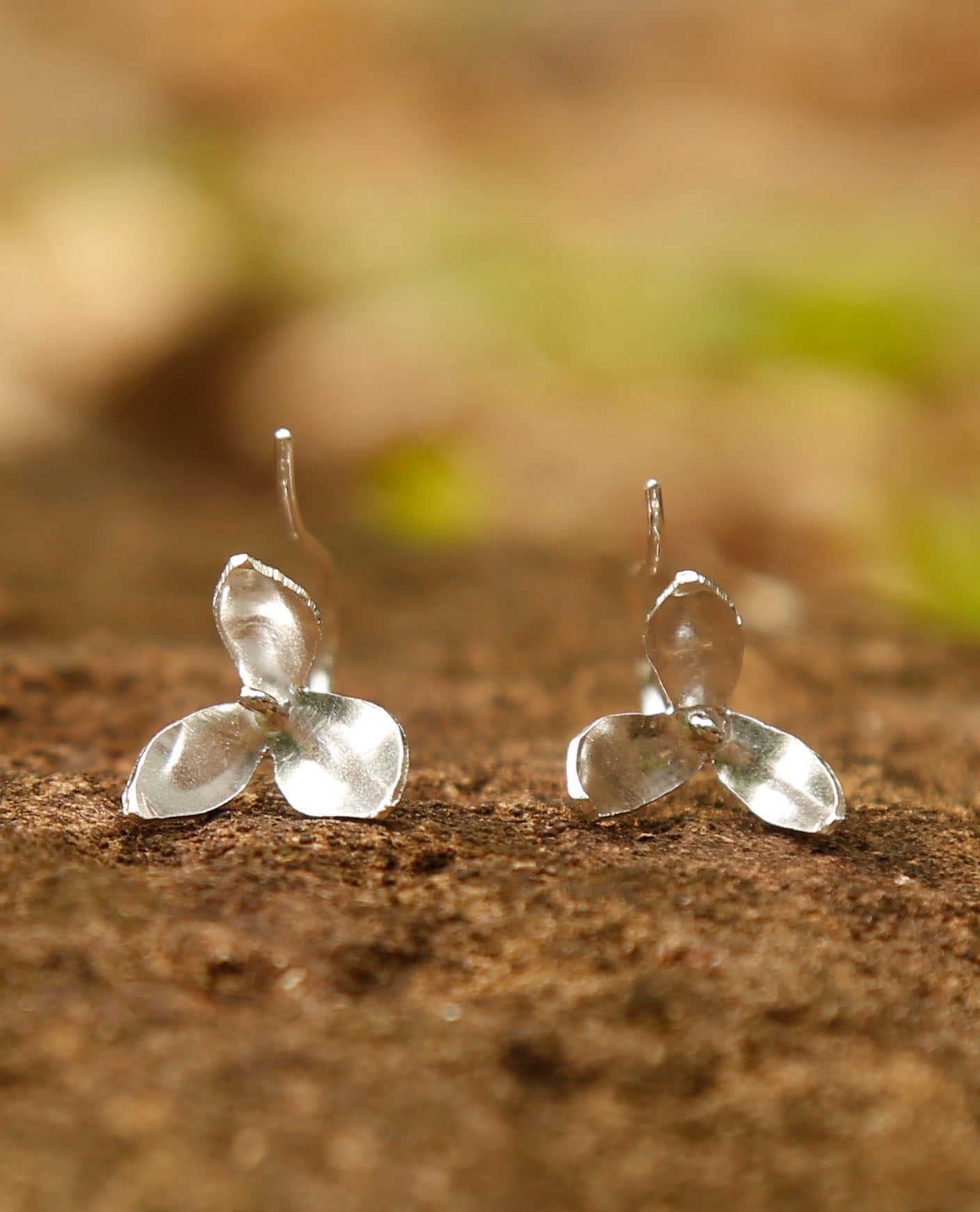 flower earrings | flannel | solid silver