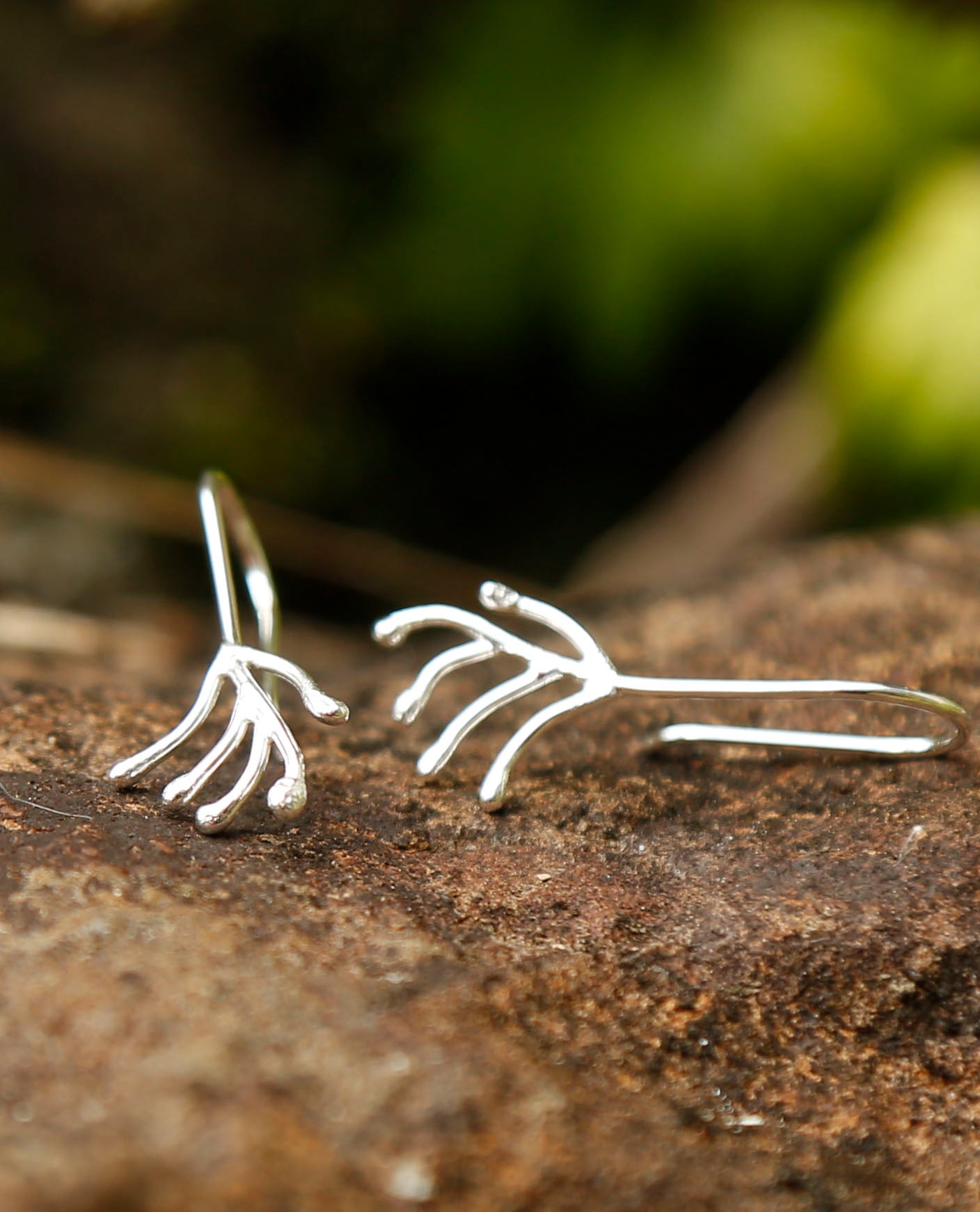 kangaroo paw earrings | solid silver