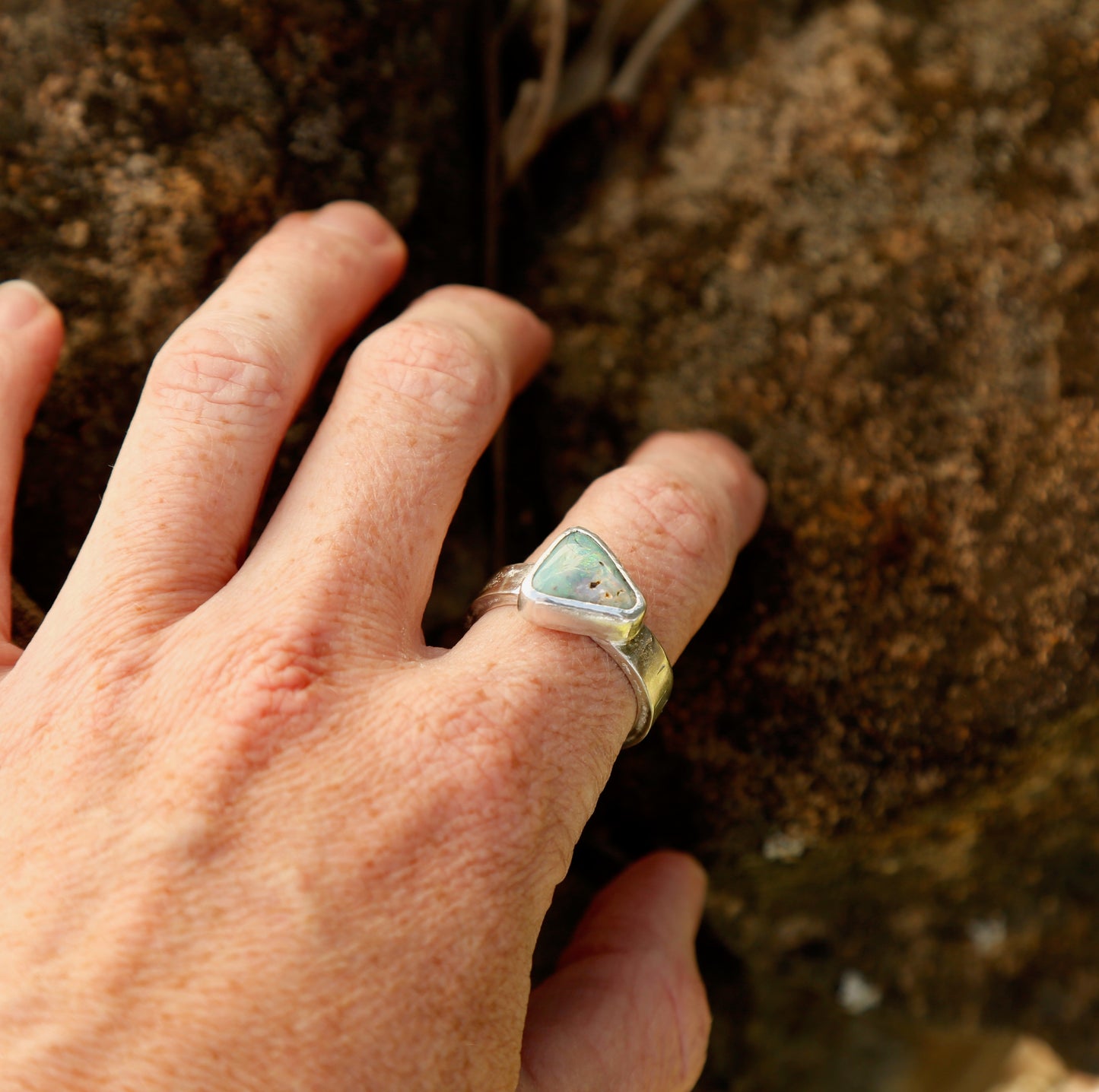 opal ring in solid silver | T
