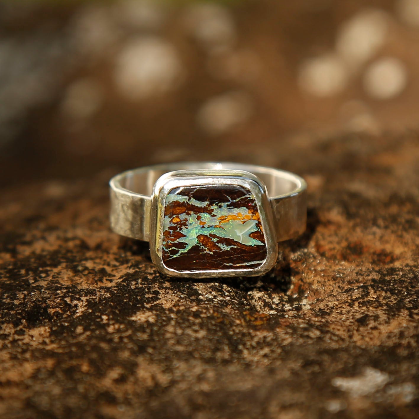 opal ring in solid silver | U