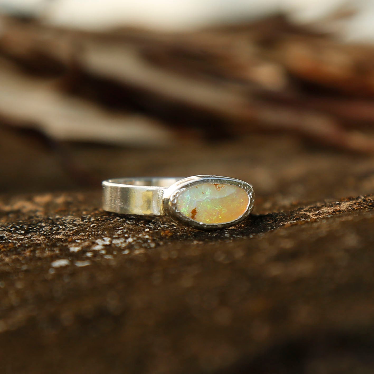 opal ring in solid silver | M