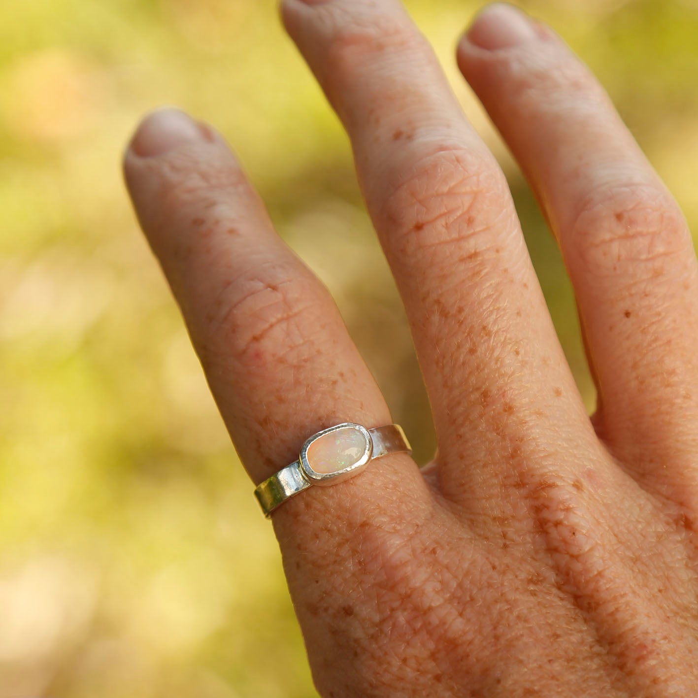 opal ring in solid silver | P 1/2