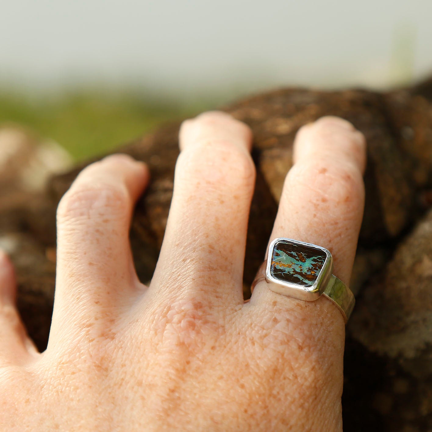 opal ring in solid silver | U
