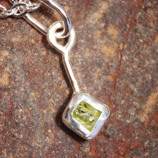 peridot pendant | solid silver