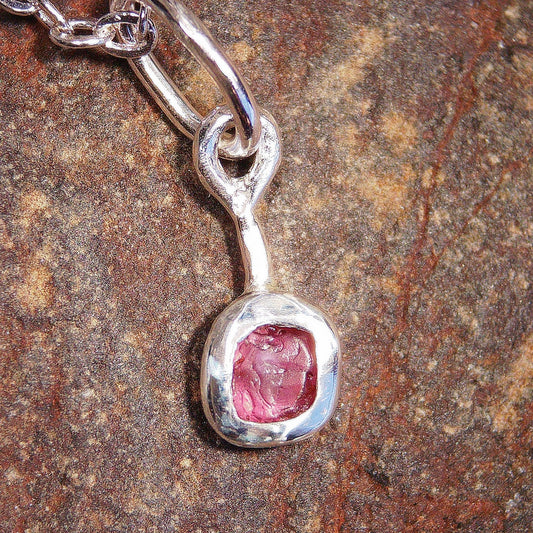 garnet pendant v.2 | solid silver