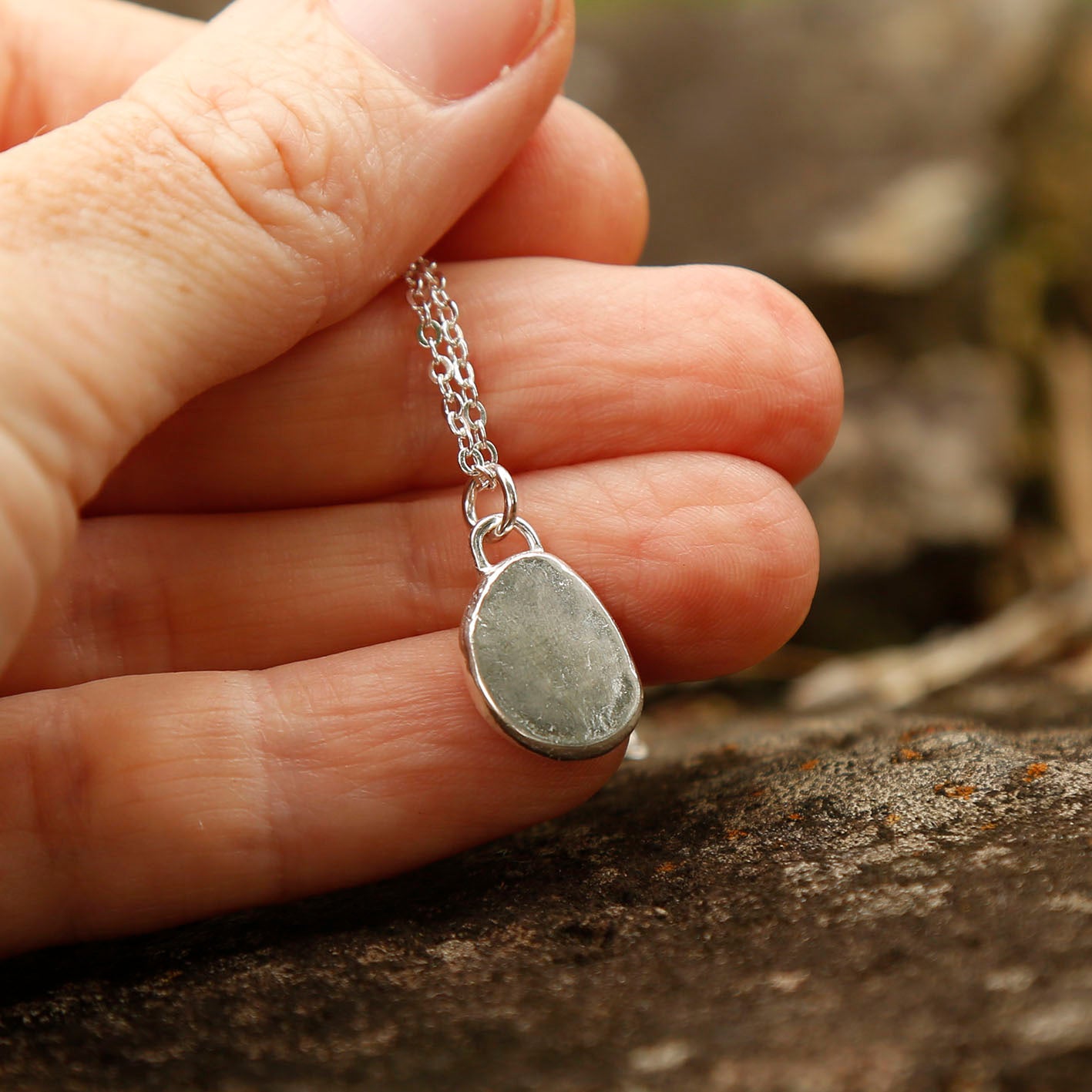 pebble pendant medium | solid silver