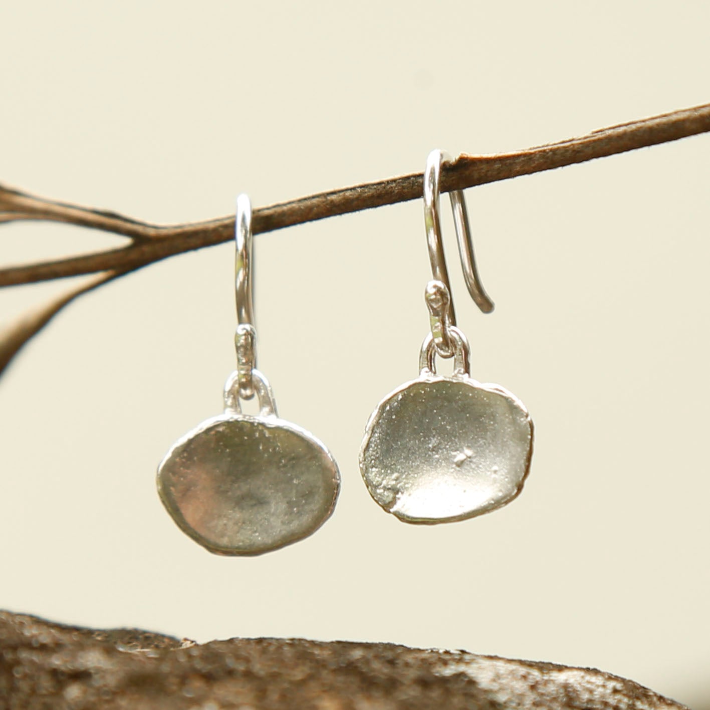 pebble earrings medium | solid silver