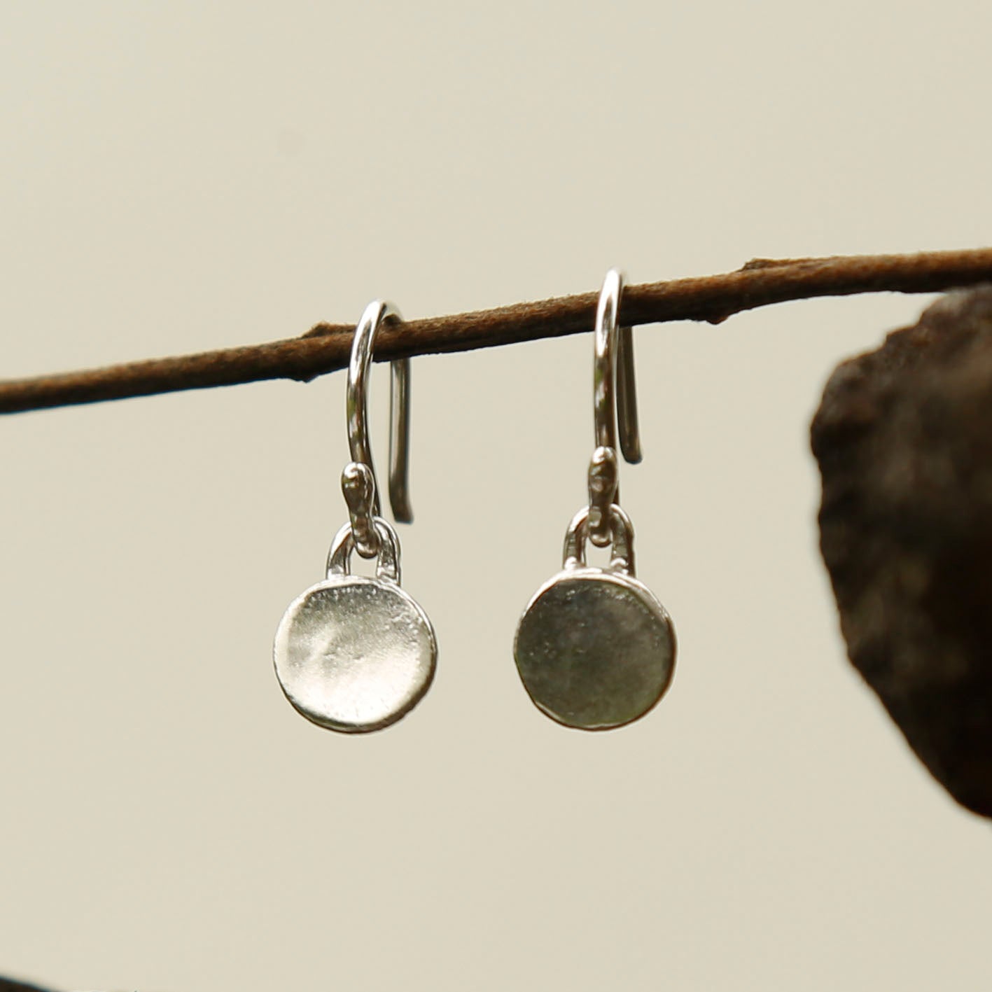 pebble earrings small | solid silver