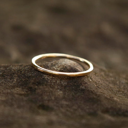 solid gold ring | N