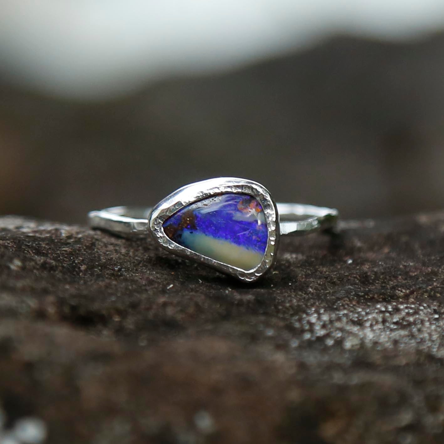 opal ring in solid silver | U