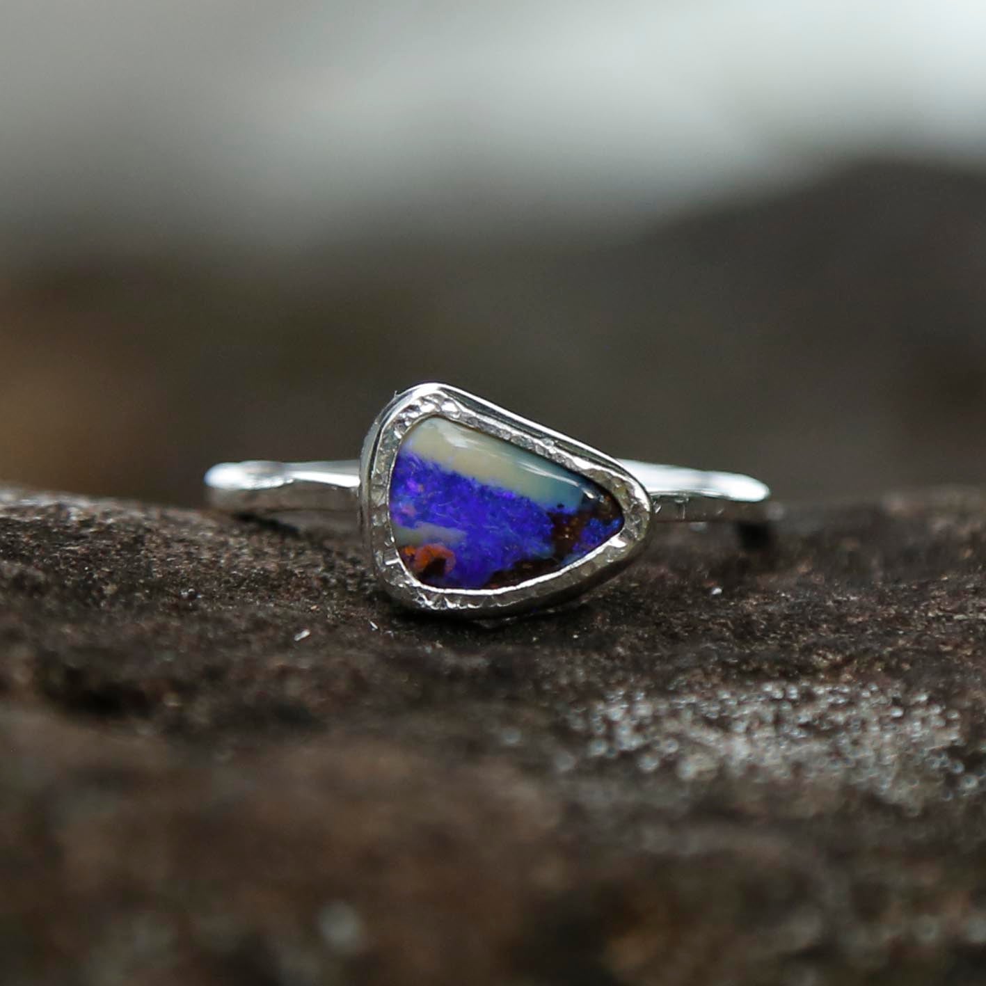 opal ring in solid silver | U