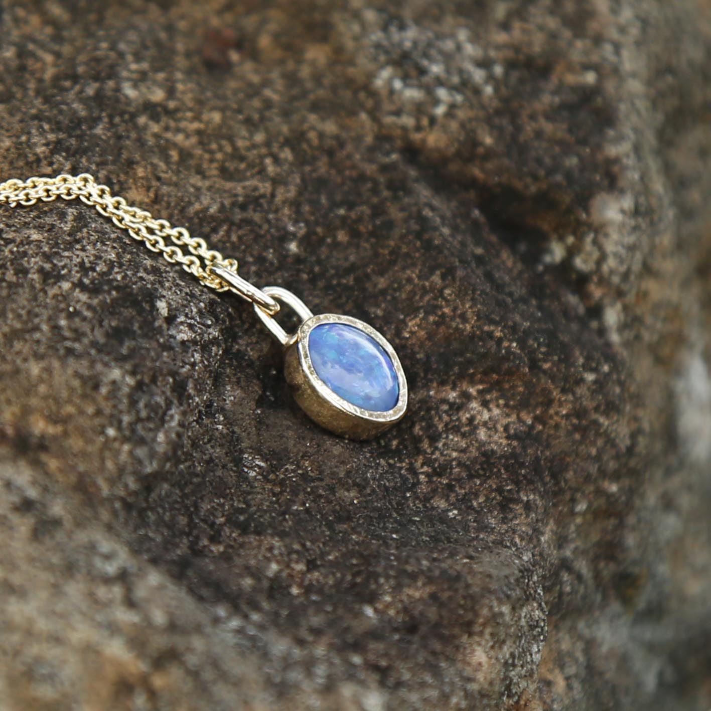 opal pendant | solid gold