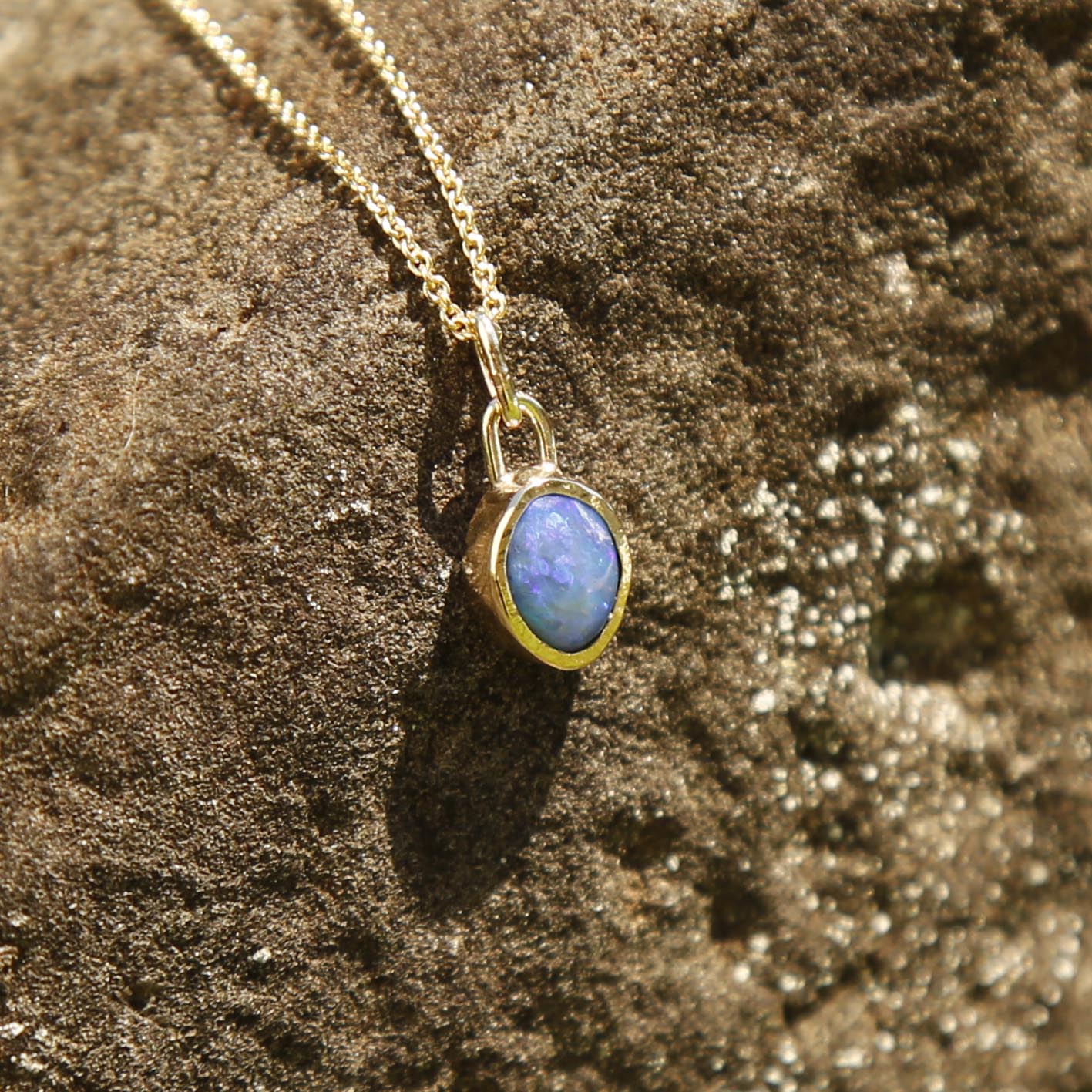 opal pendant | solid gold