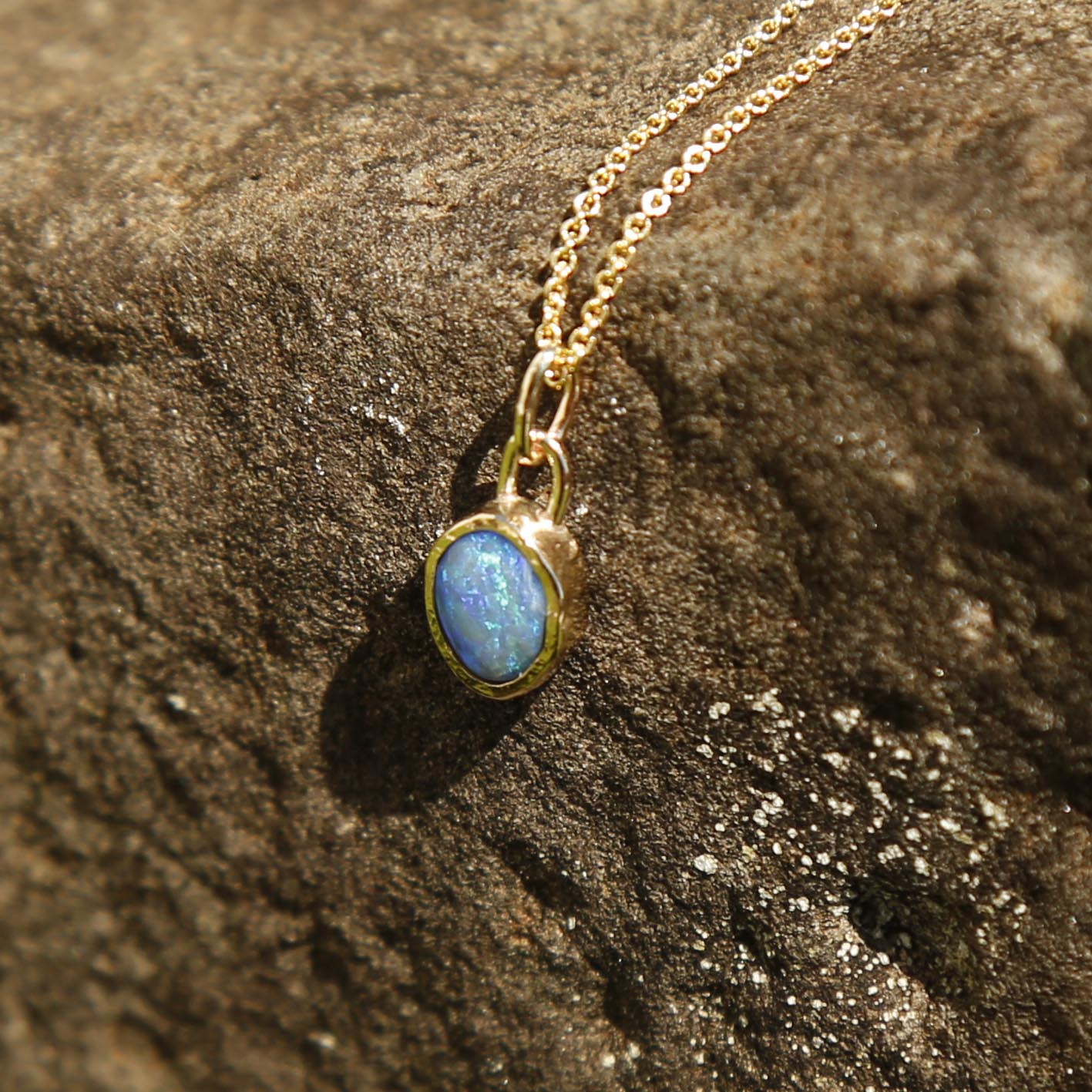 opal pendant | solid gold