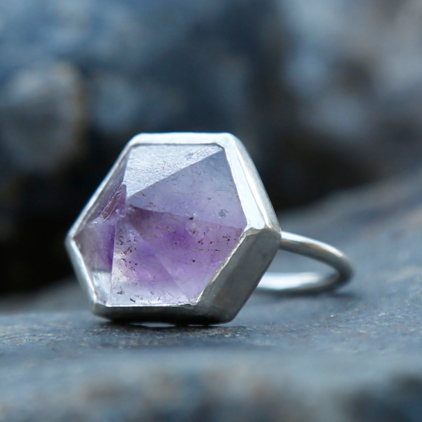 amethyst ring | O 1/2