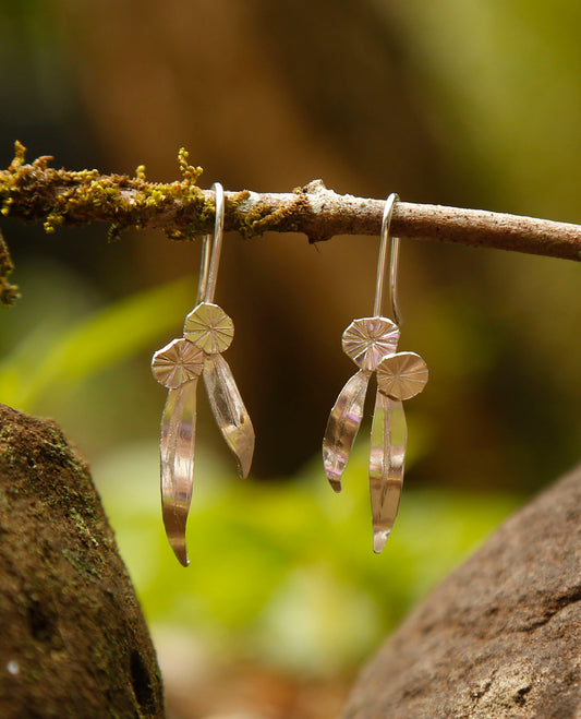 gum blossom earrings | solid silver