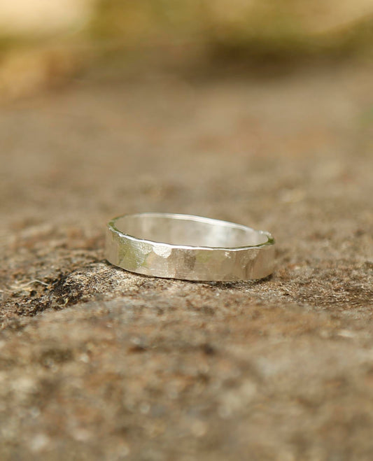 wide band | hammered | solid silver