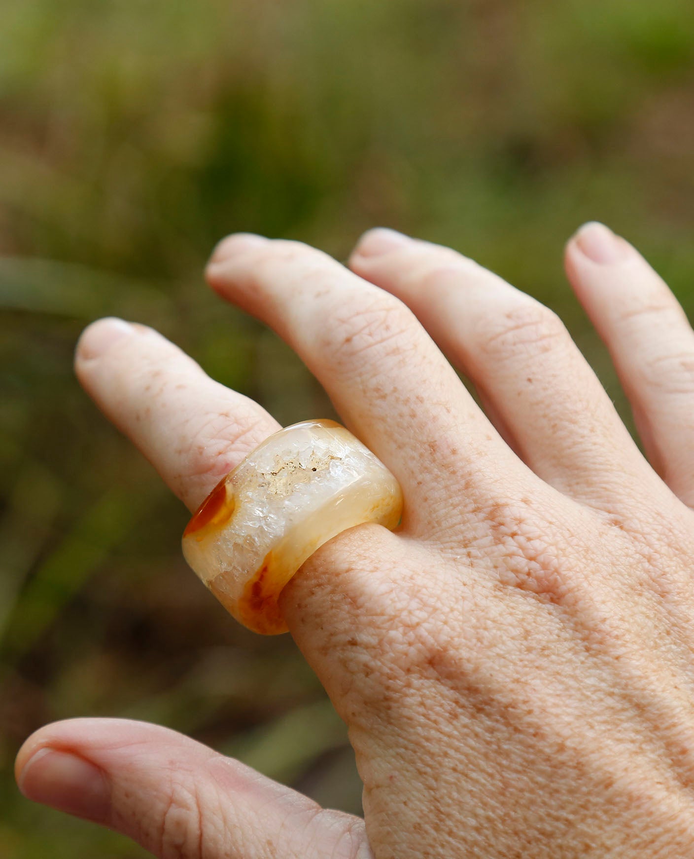 chamber | solid stone