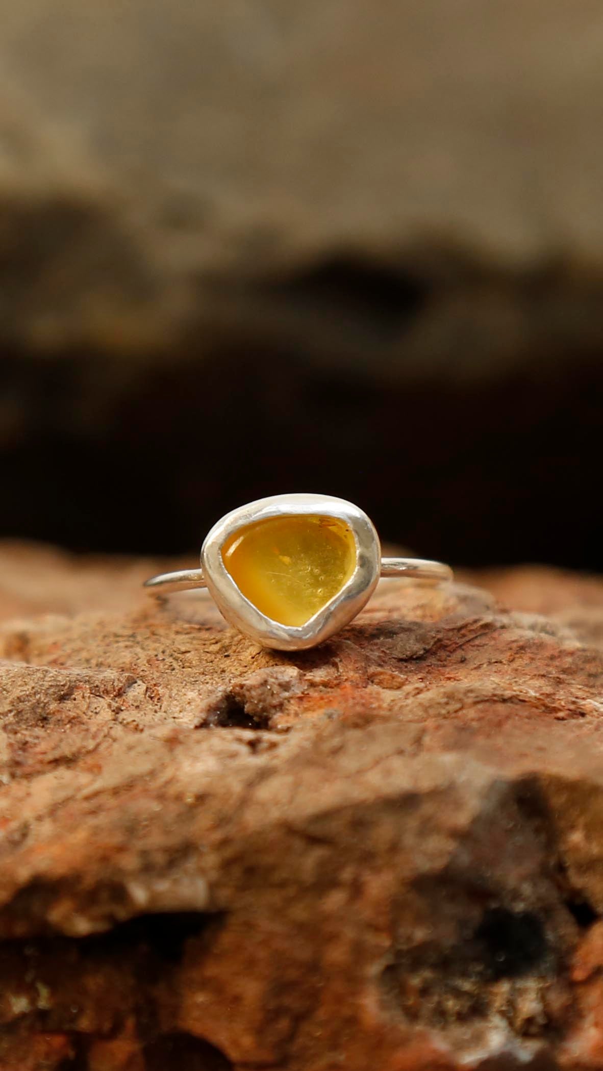 amber ring | M 1/2