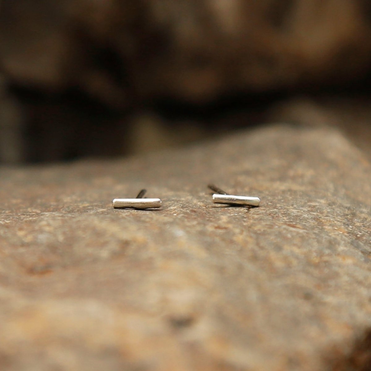 lines studs | solid silver